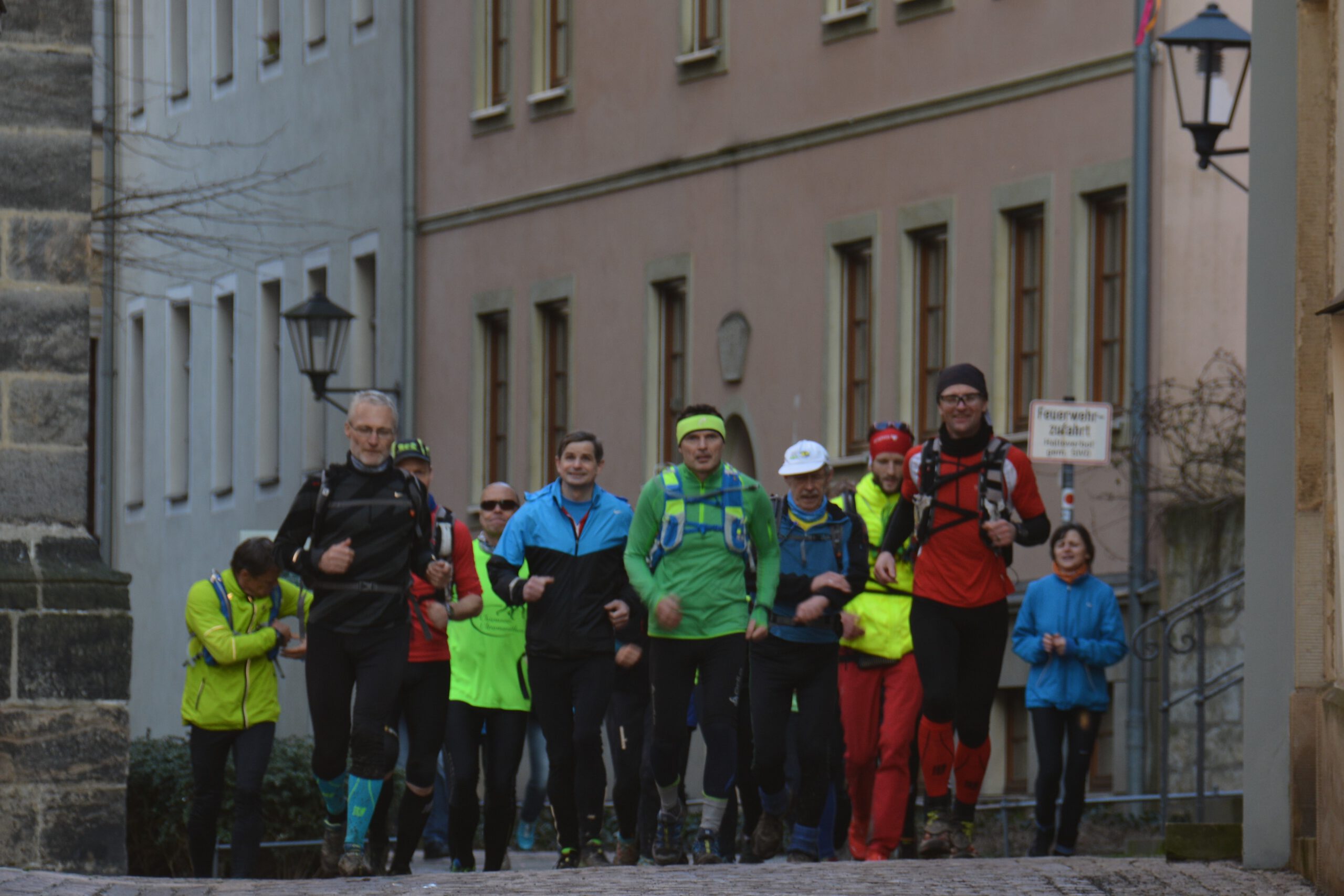 Non-Stop-Ultramalerwegosterspaziergang